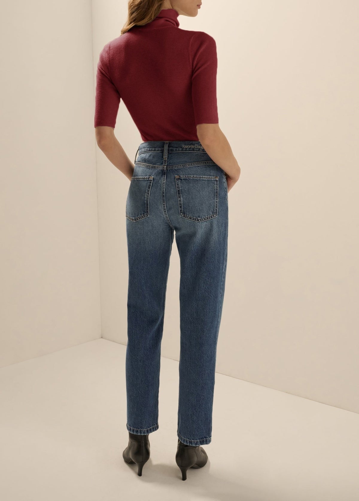THE AMELIA TURTLENECK