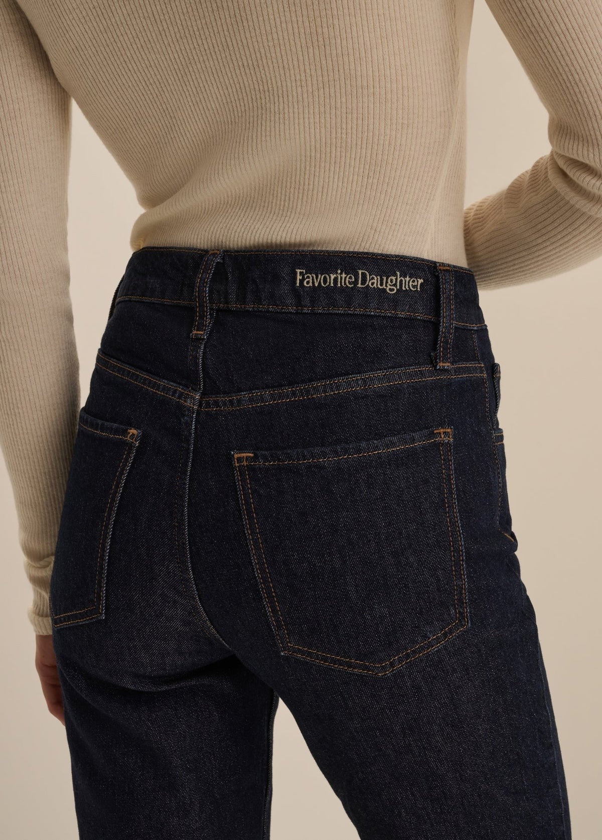 THE MAURICE MID RISE FLARE
