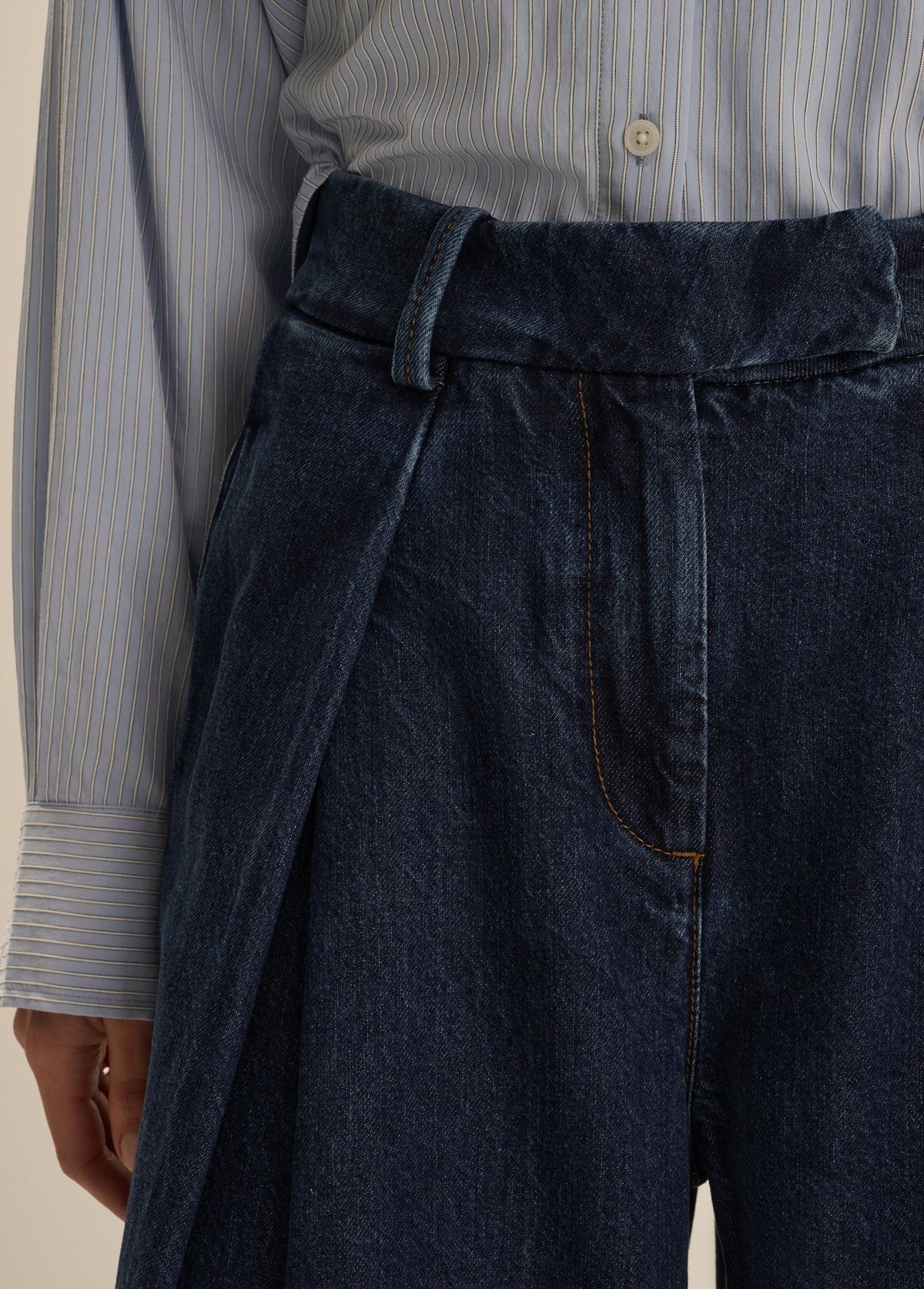 THE PETITE DENIM PLEATS FOR DAYS PANT