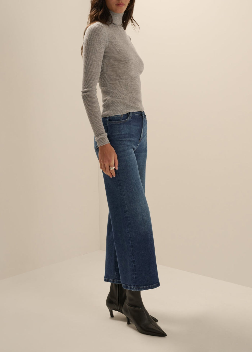 THE RUBY MID RISE WIDE LEG STRAIGHT