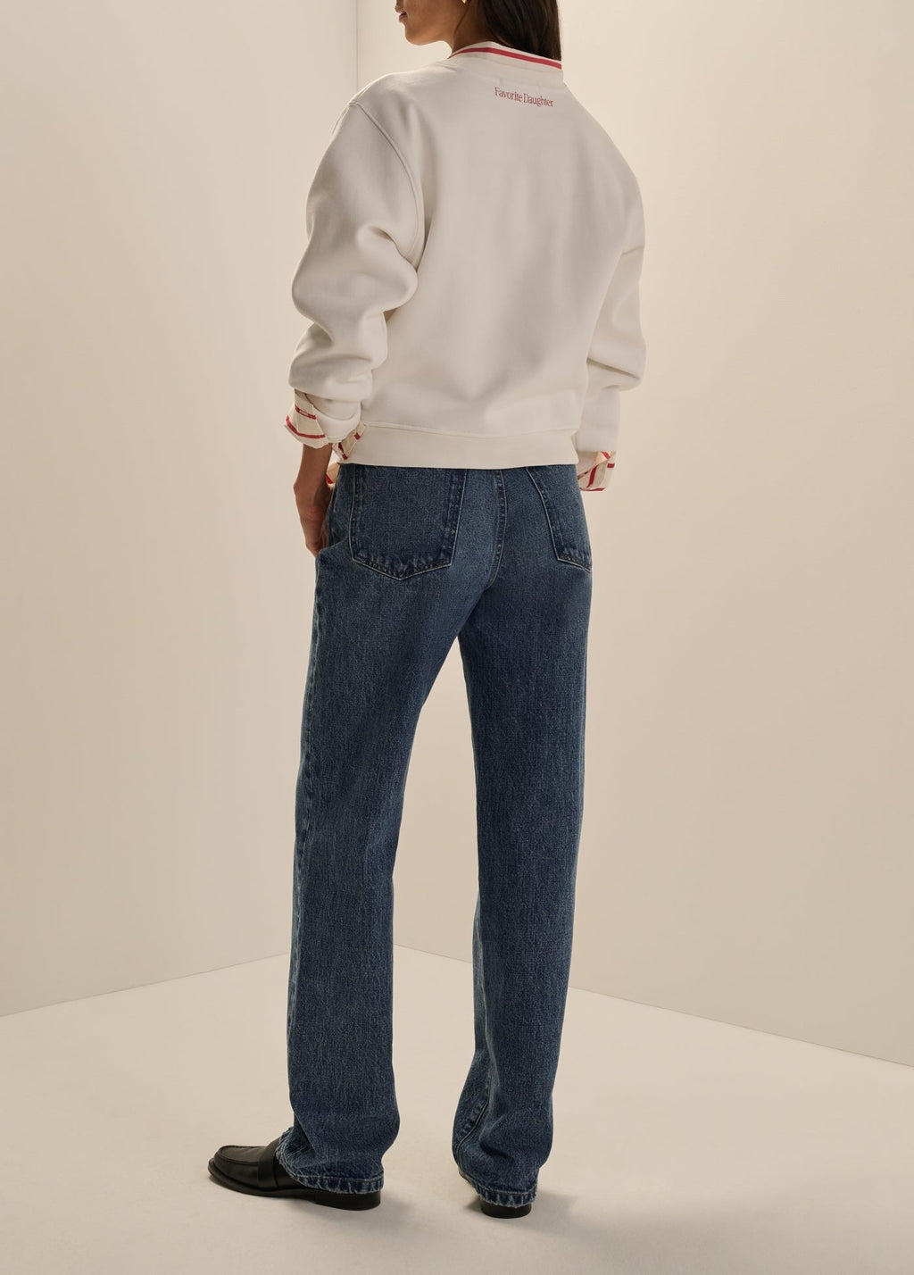 THE RITZY AUNT CLASSIC SWEATSHIRT