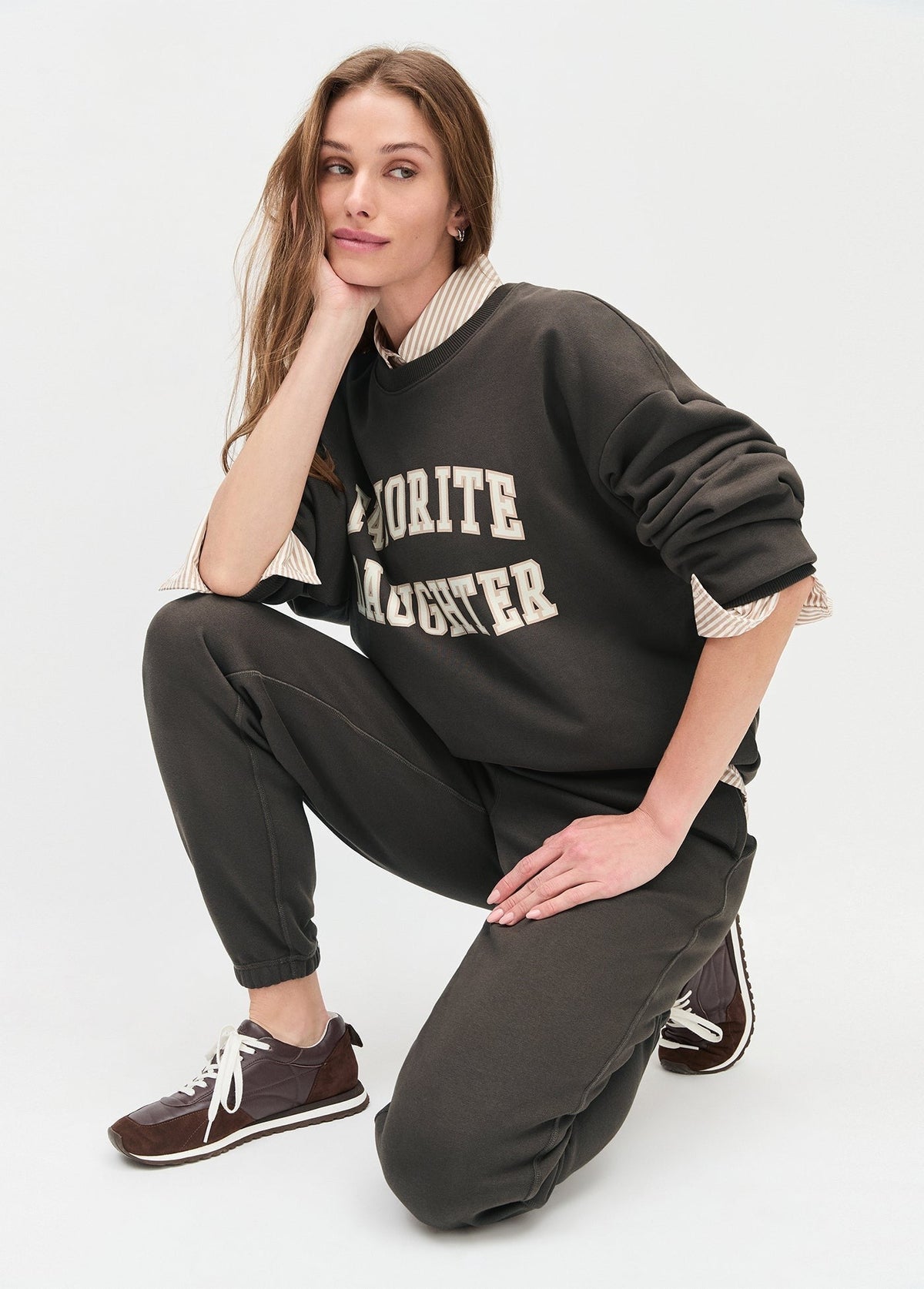 THE COLLEGIATE JOGGER
