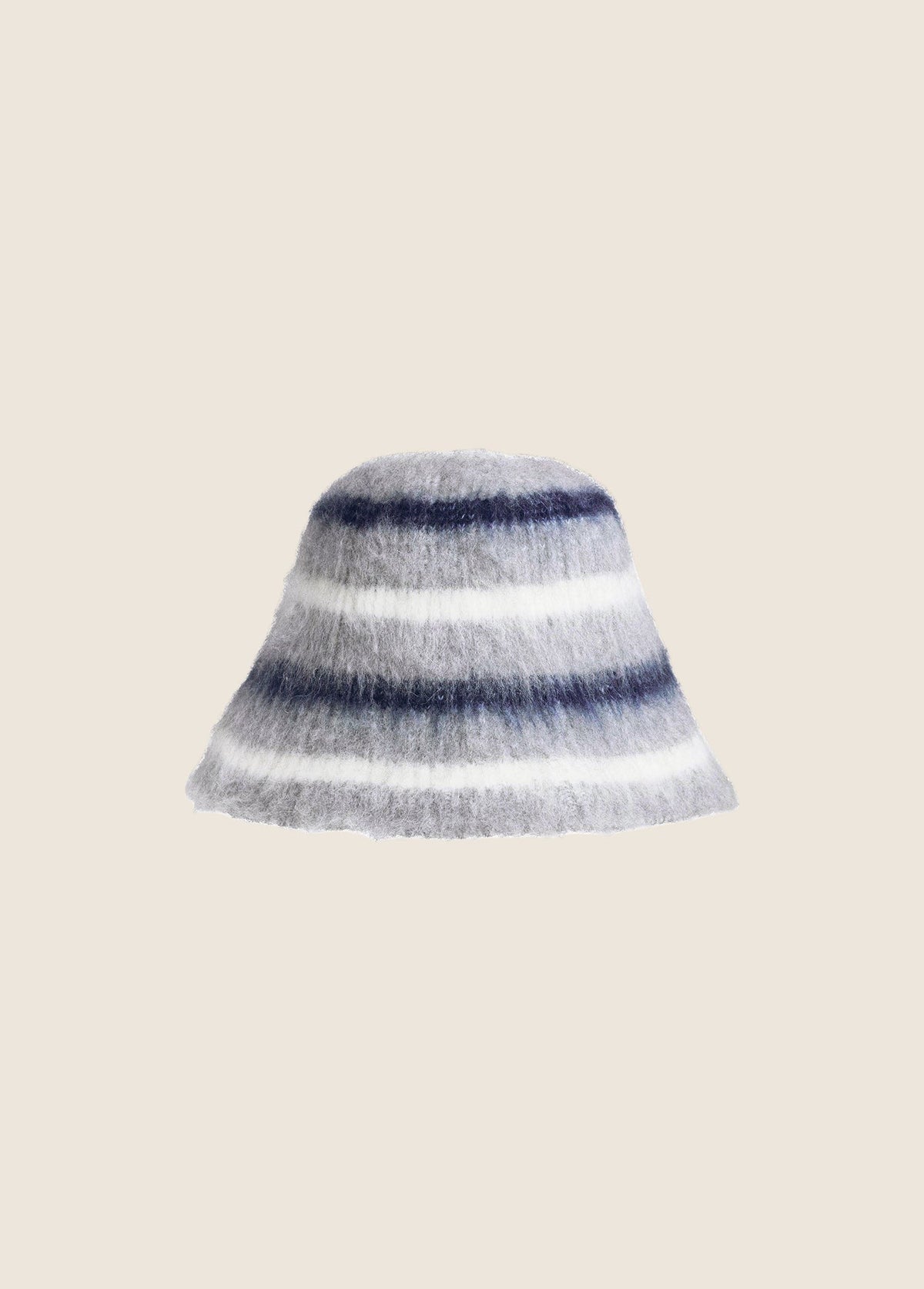 THE STRUCTURED KNIT BUCKET