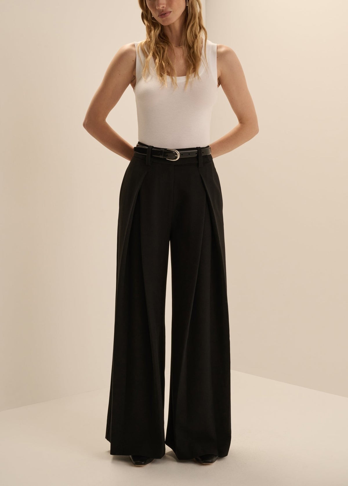 THE PETITE PLEATS FOR DAYS PANT