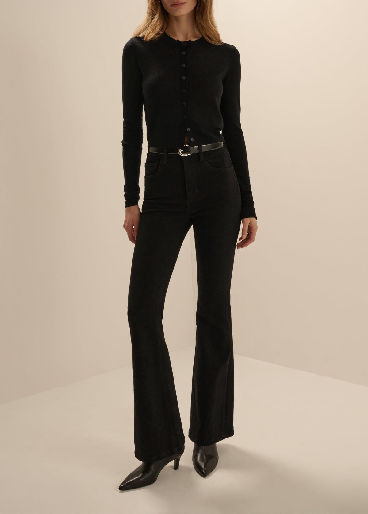 THE CURTSEY CARDIGAN
