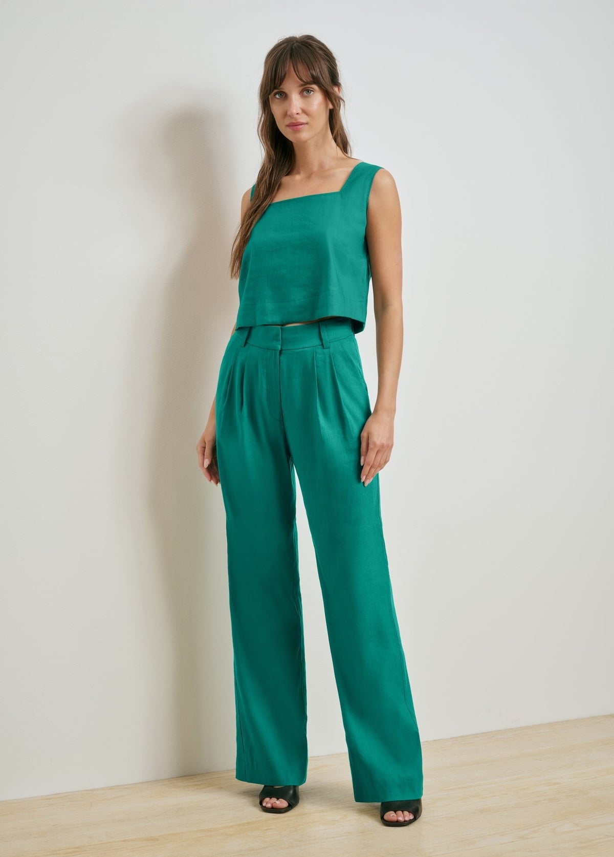 THE LINEN ABBY TOP