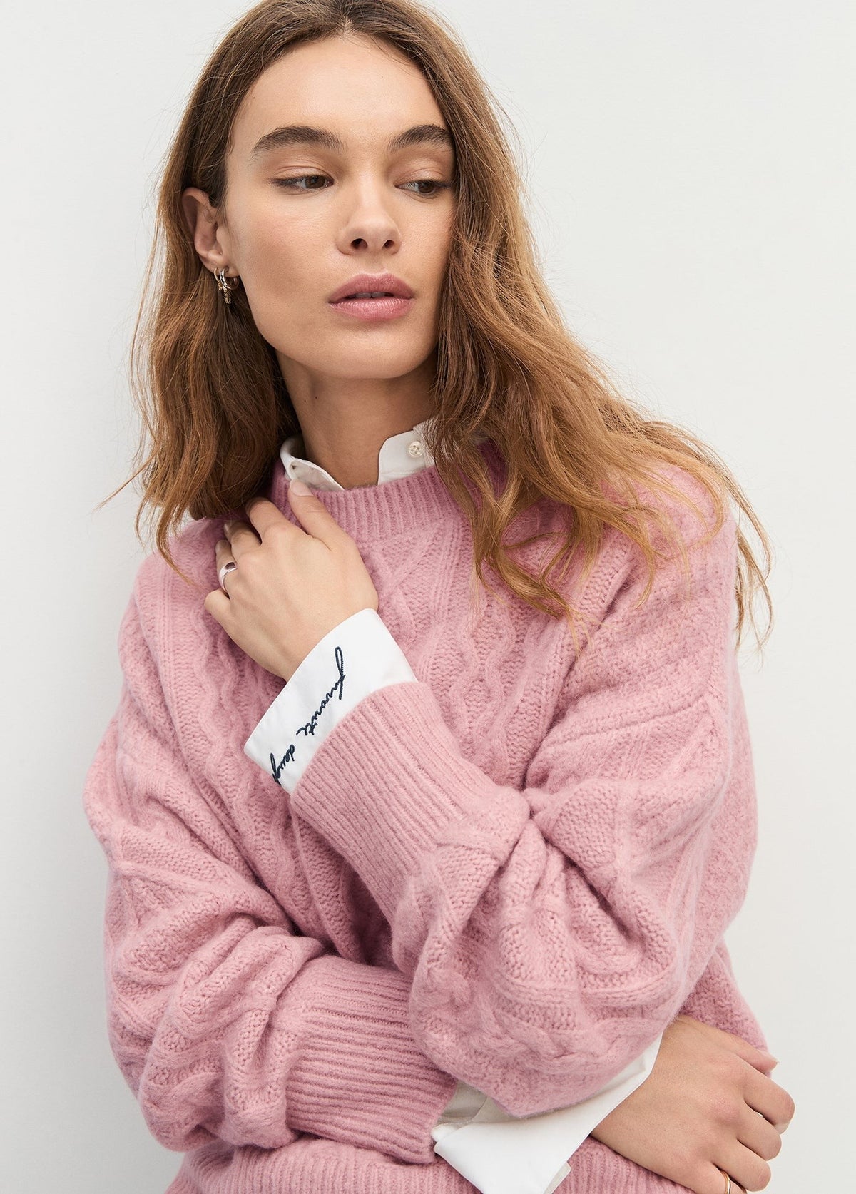 THE OVERSIZED CABLE SWEATER