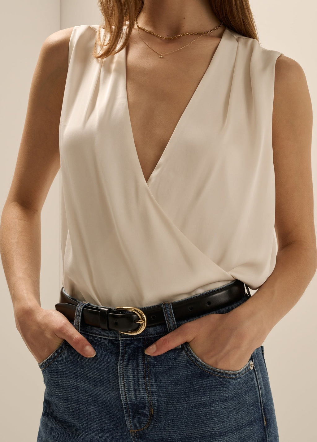 THE SLEEVELESS DATE BLOUSE