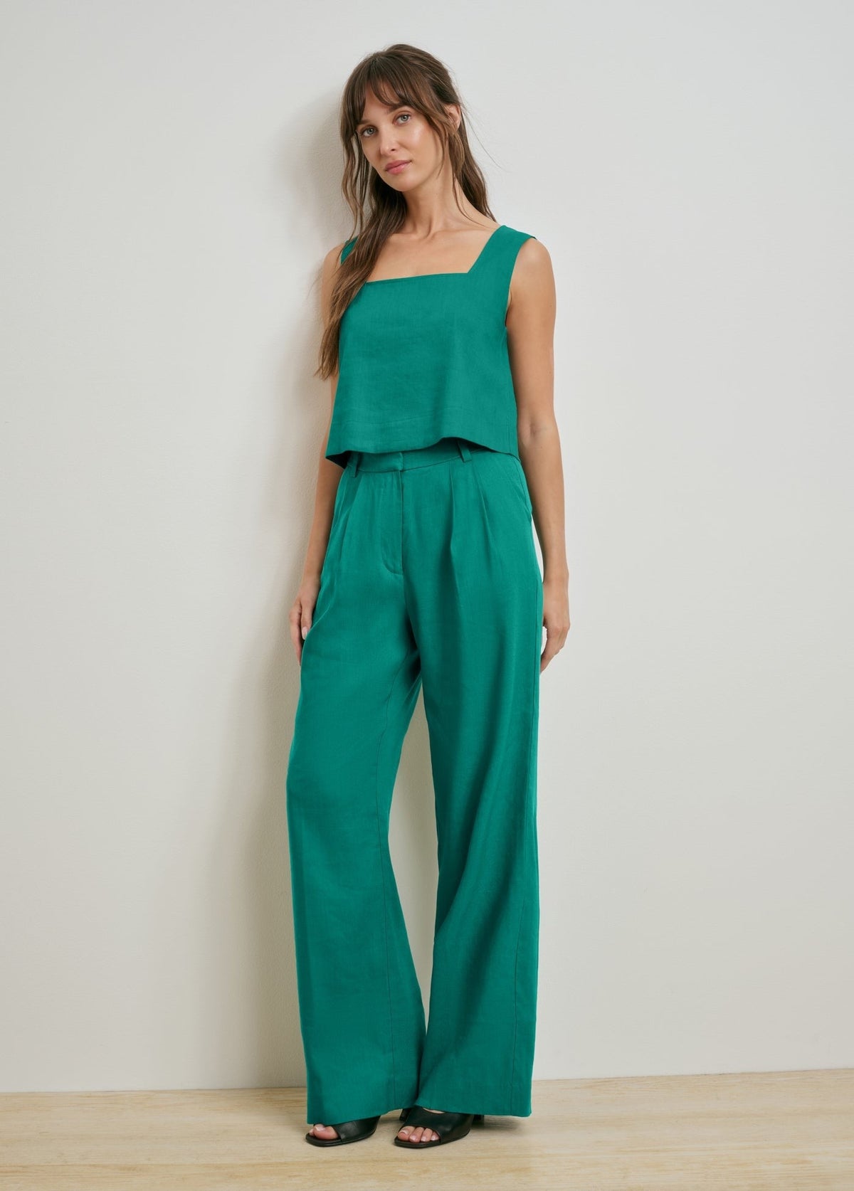 THE LINEN ABBY TOP