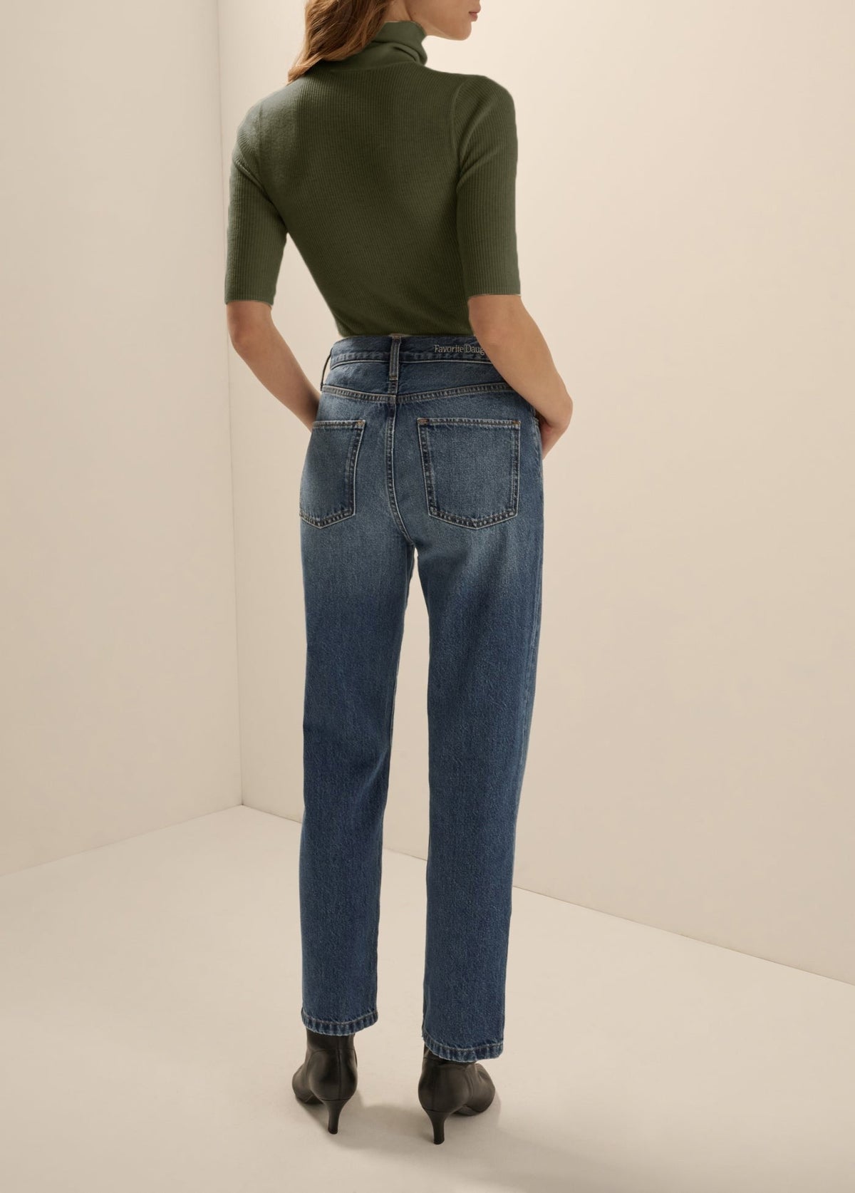 THE AMELIA TURTLENECK