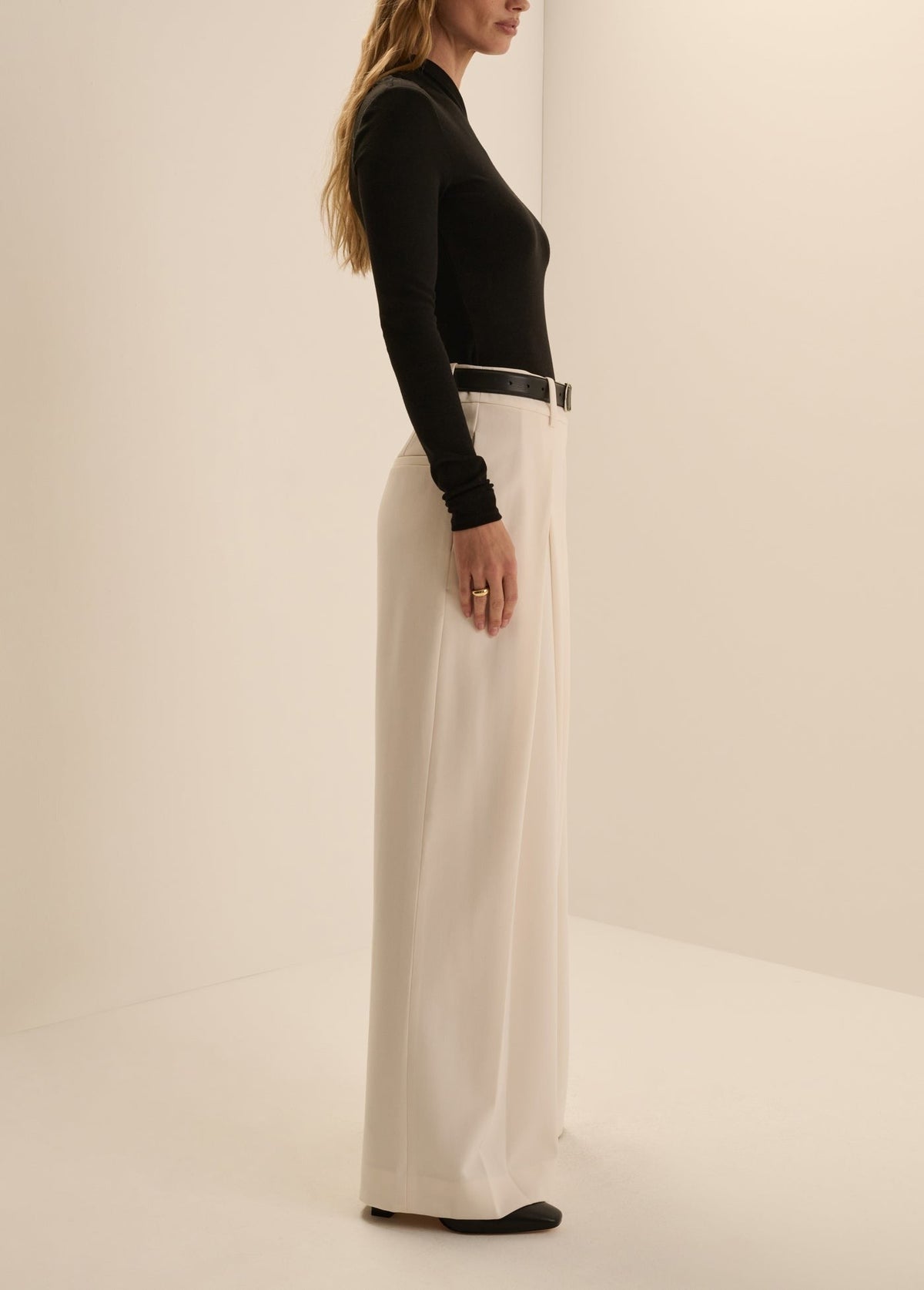 THE PETITE PLEATS FOR DAYS PANT