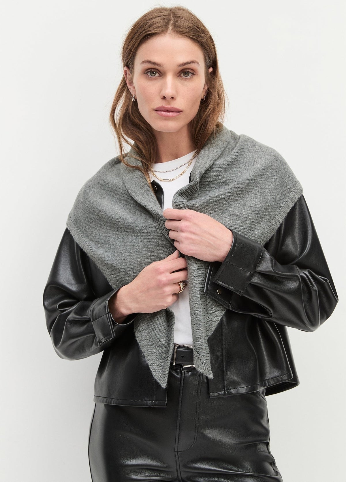 THE TRIANGLE SCARF