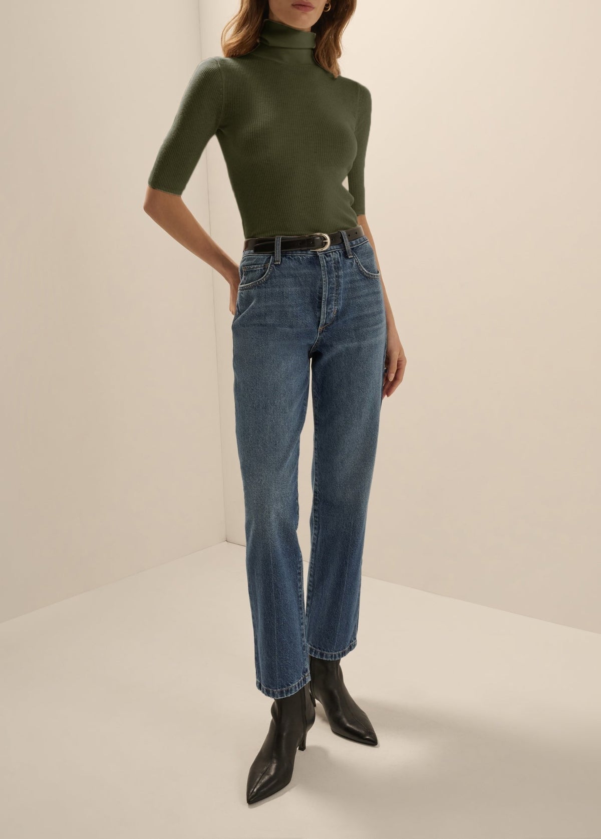THE AMELIA TURTLENECK
